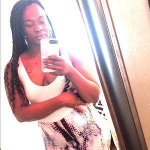 Meet your Posher, Anika